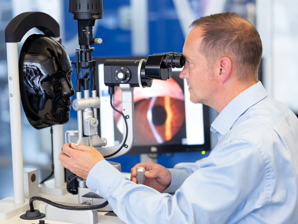 Eyesi Slit Lamp